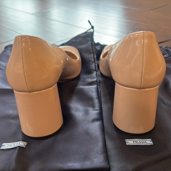 Prada patent leather nude block heel. Size 7 - Picture 3 of 6
